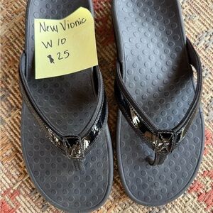 Vionic Black Sandals Slip-On Comfort